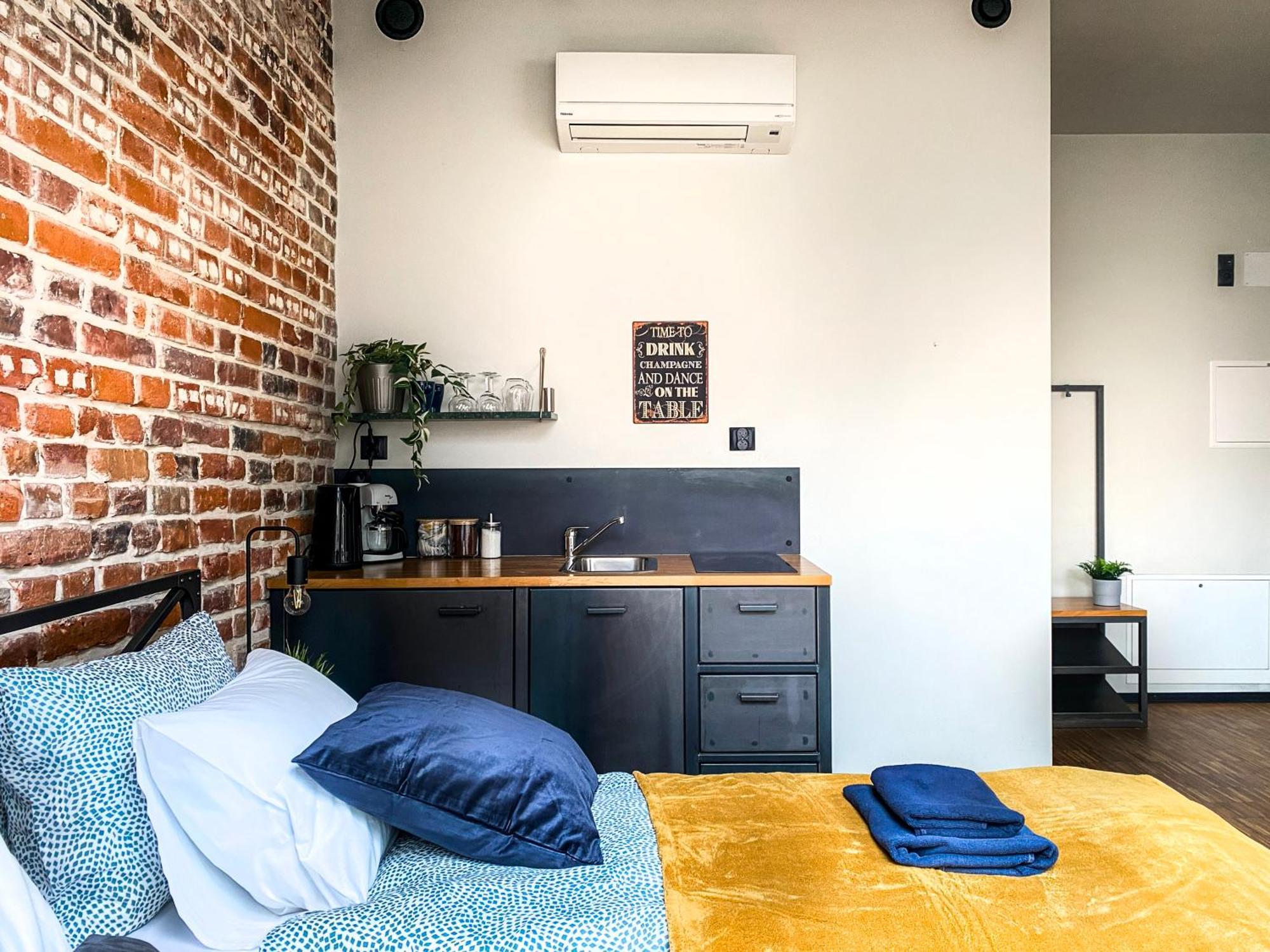 Cozy Apartment With Ac For Couples - Old Town Cracovie Extérieur photo